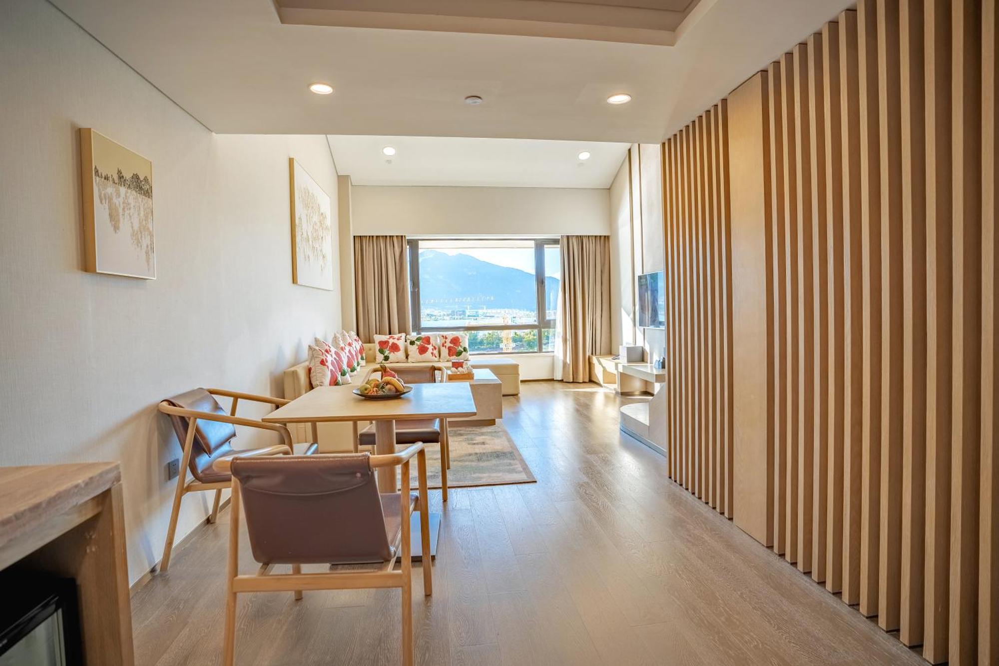 Hilton Lijiang Hotel Lijiang  Exterior photo