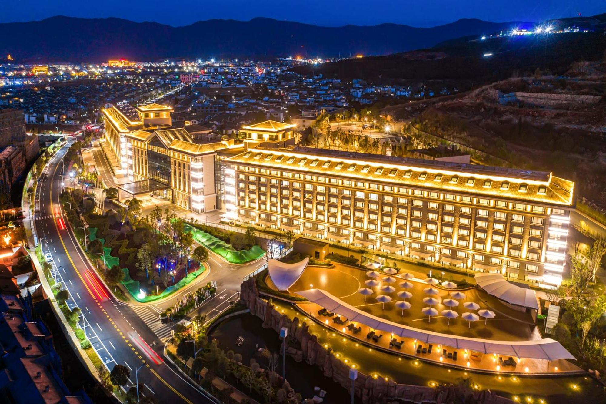 Hilton Lijiang Hotel Lijiang  Exterior photo