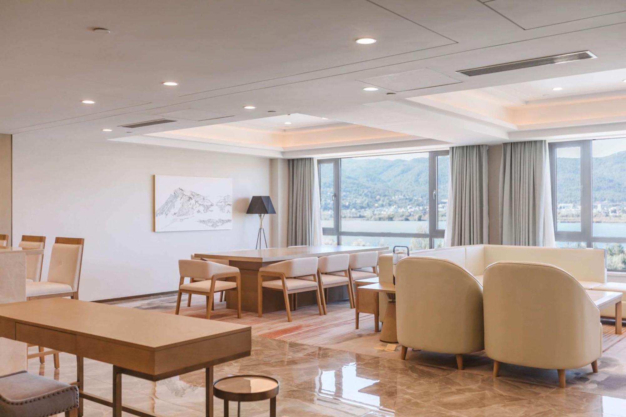 Hilton Lijiang Hotel Lijiang  Exterior photo