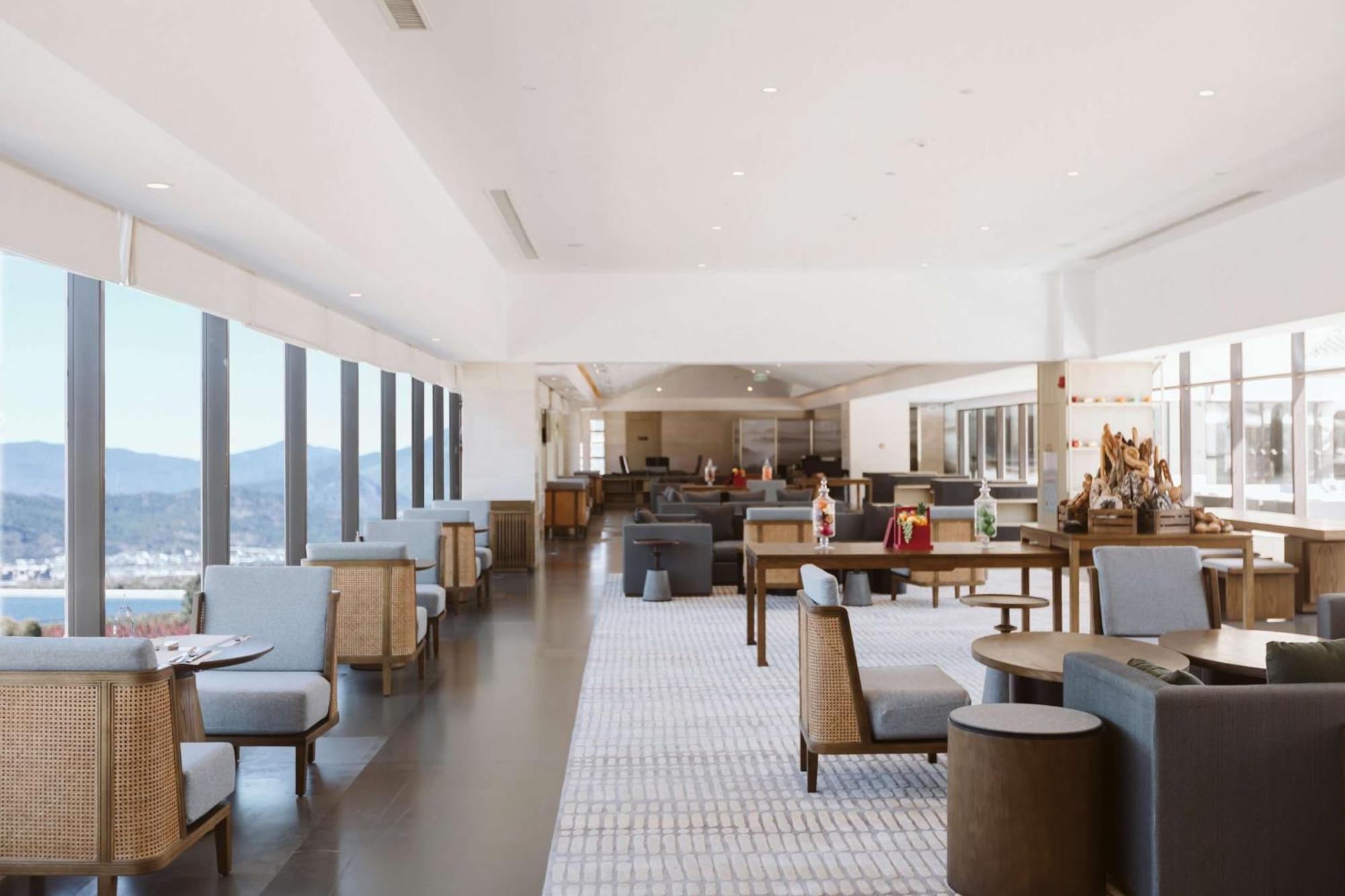 Hilton Lijiang Hotel Lijiang  Exterior photo
